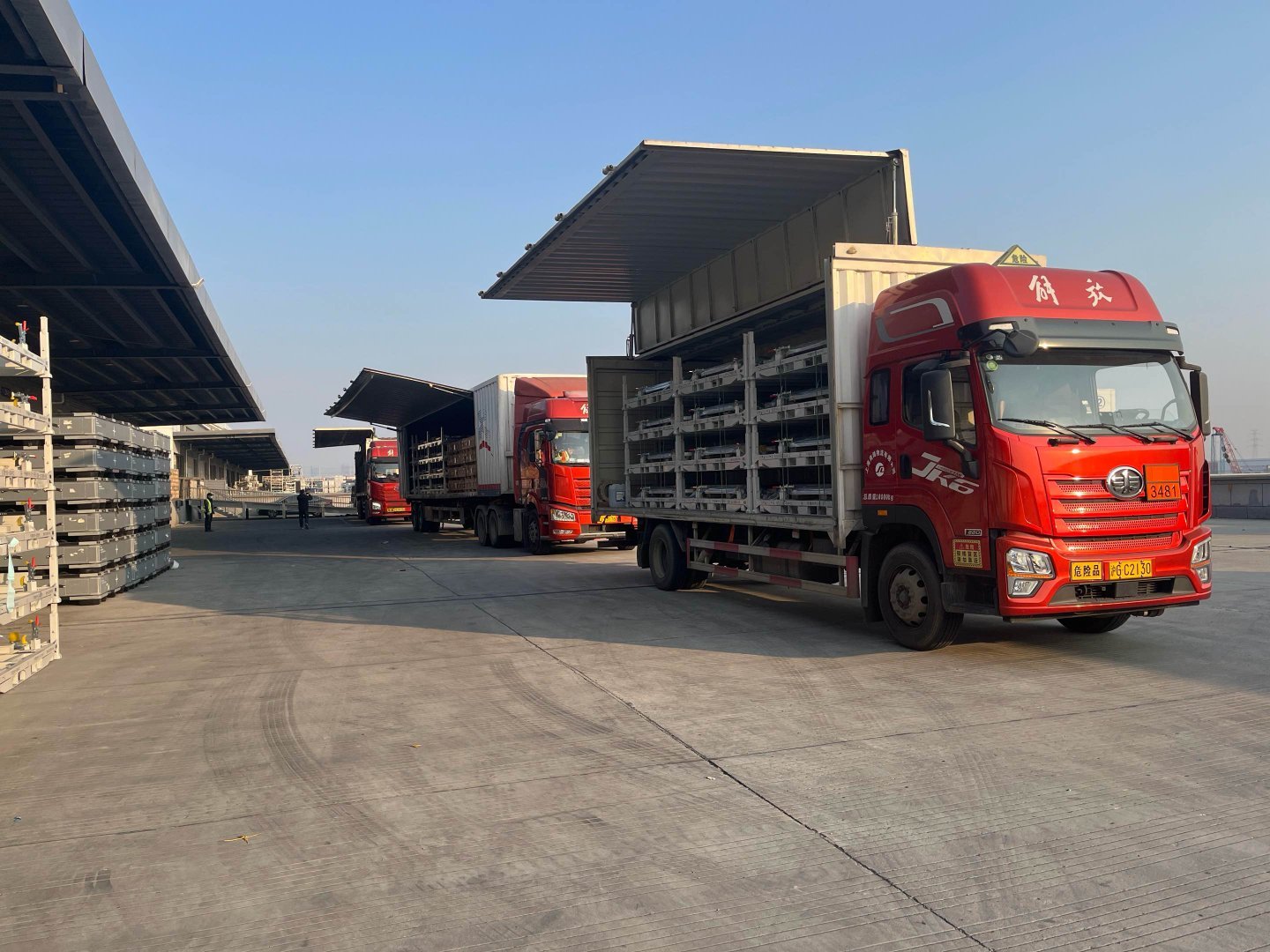 乐道又加电池了！2025年12月5日，乐道汽车发布全国换电站电池翻倍计划，将向全