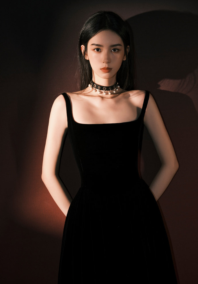 女明星们微博视界大会出图，周也、陈都灵、张予曦、王楚然、宋佳、艾米，还得是我们?