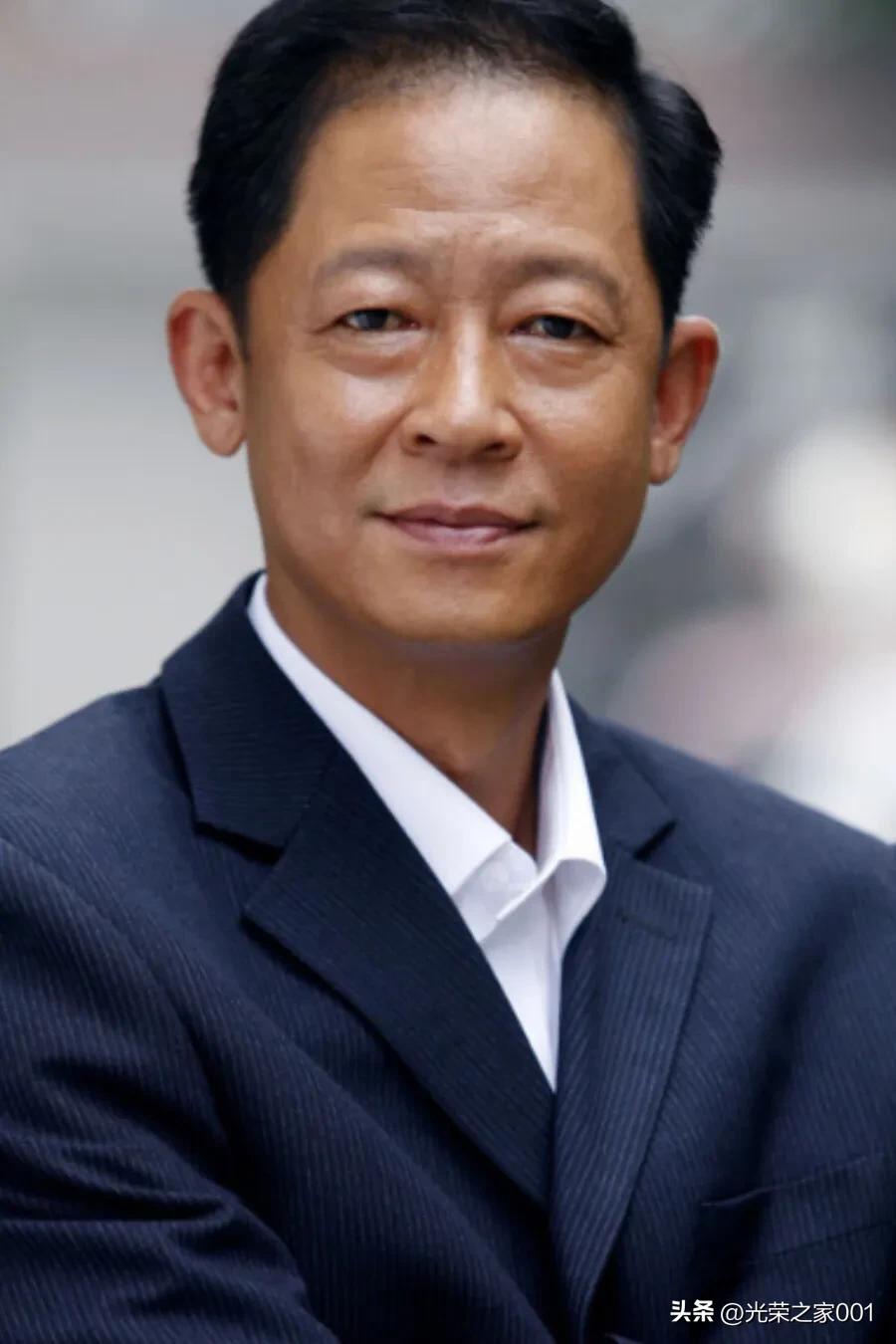 2024上海市最新富豪揭晓；王志文，1966年6月26日出生于上海市，祖籍浙江省