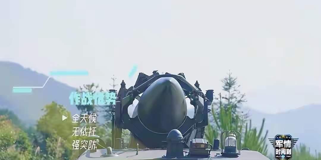 比东风-17更先进，两款导弹可摧毁10万吨核航母和2万吨改，指的是谁？

最近央