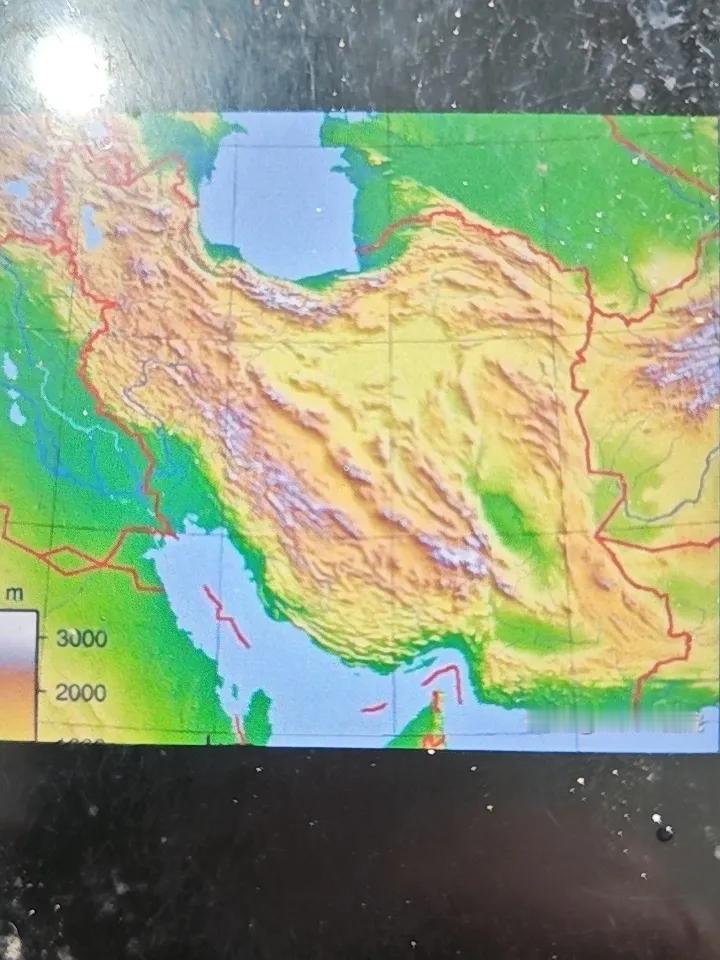美国总统特朗普是世界上最不可信赖的总统之一！
原因有以下几个方面：
第一，在对海