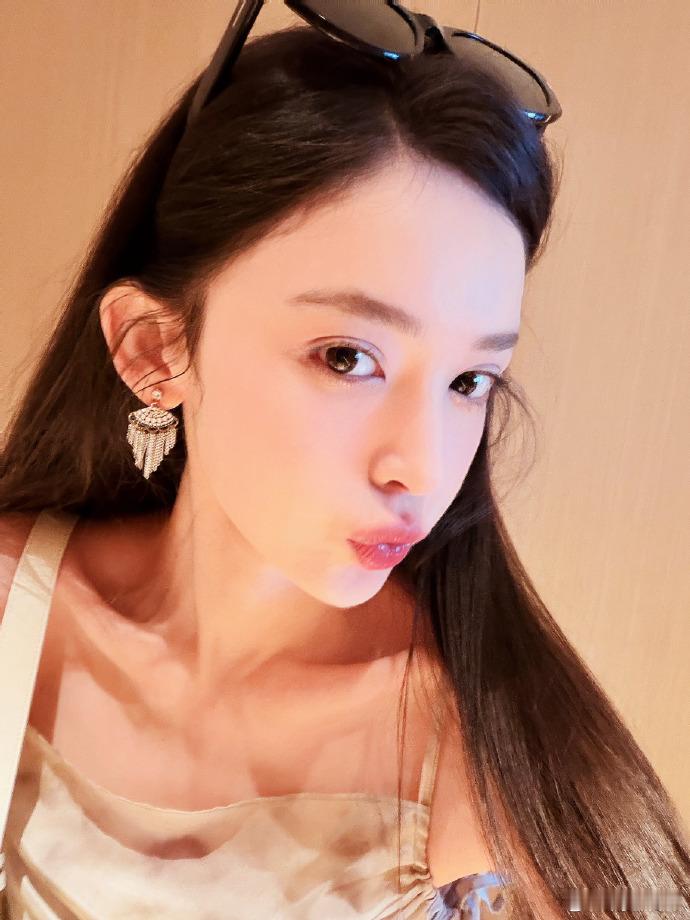 娜扎美图彩蛋娜扎还有美图库存 娜扎美图彩蛋🈶看完了vlog还有咱们姐姐分享的美