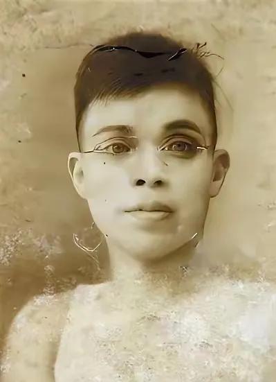 1935年，红军军团长刘畴西被俘后，连口热水都没喝到。审问他的俞济时，还是他的黄