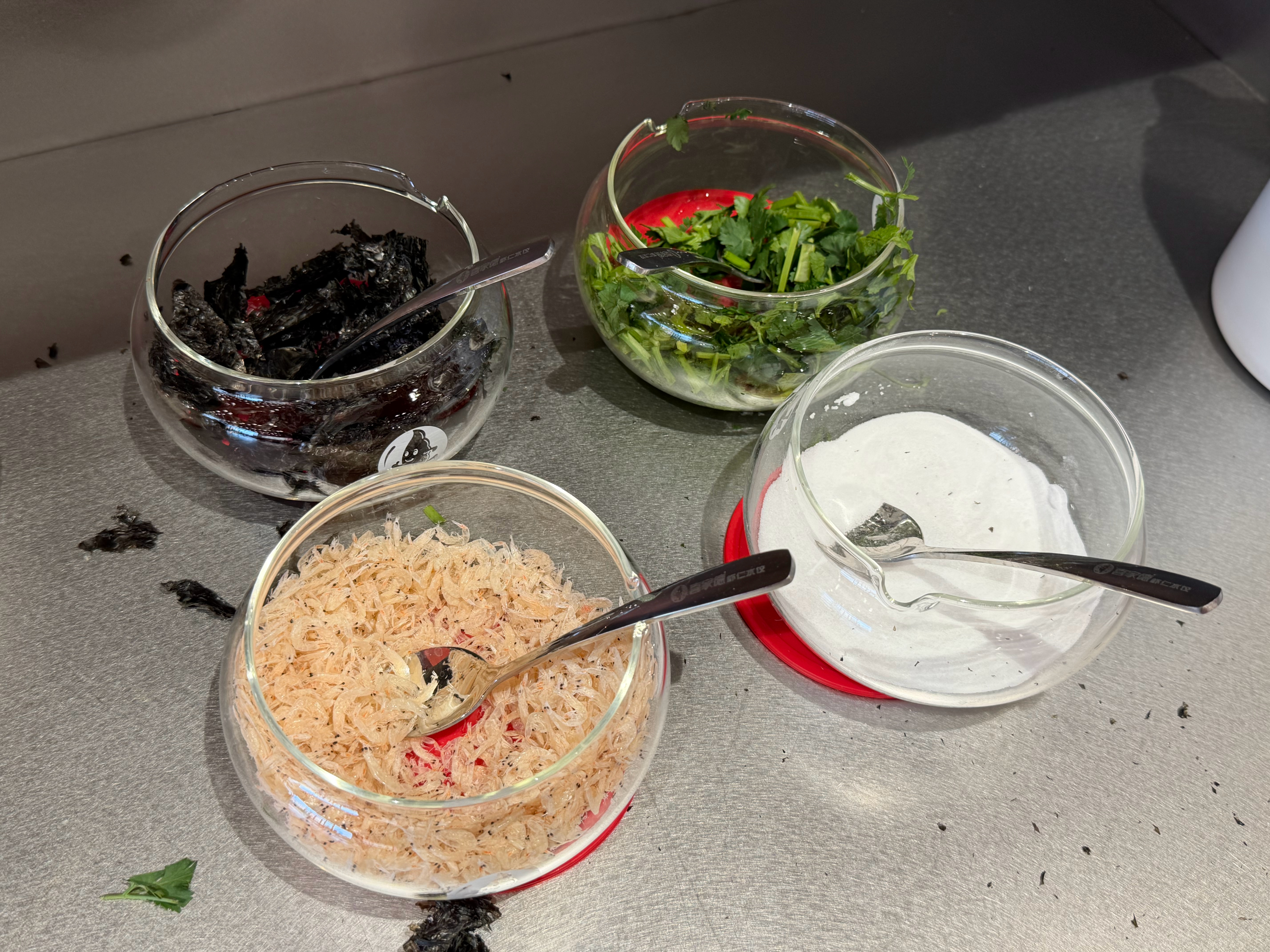 靠 长春的喜家德小料这么丰富 深圳哪有这些南韩国宴不过如此 长春