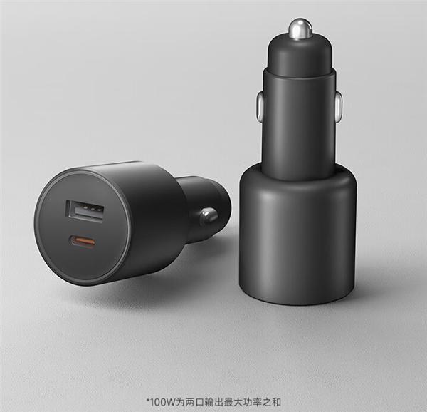 小米推出了全新100W车载双口充电器套装，套装赠送小米原装C to C数据线（支