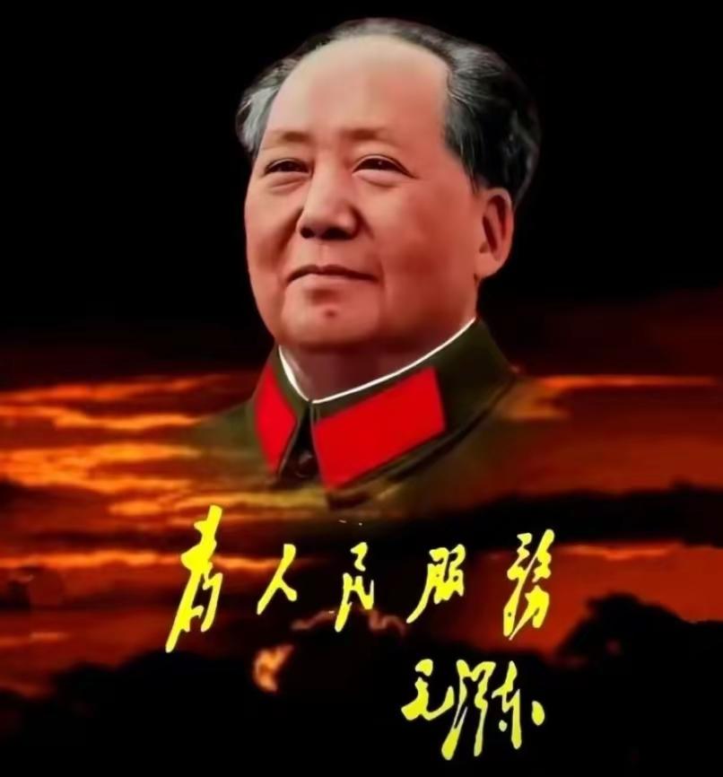 年轻人正把《毛泽东选集》当成生活解法百科
书店里它被摆在成长励志区，社交媒体上“