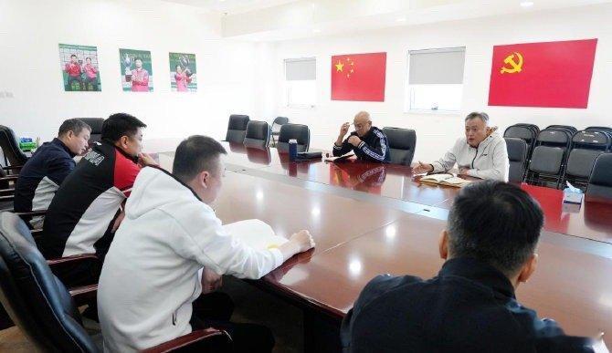 中国乒协确认国家队教练员名单天亮了吗？1月20日，总教练秦志戬、副总教练肖战、男