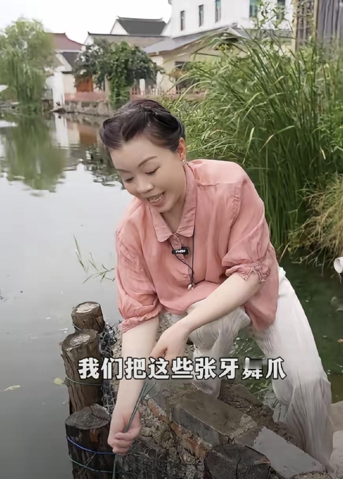 家人们姐姐们中午好；姗姗今天聊聊，二八大剧里的52万，药房那笔赔偿款，FP上清清