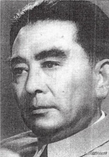 1945年赵丹出狱，看到妻子大肚只说一句：打掉孩子，跟我回家
 
1945年，抗