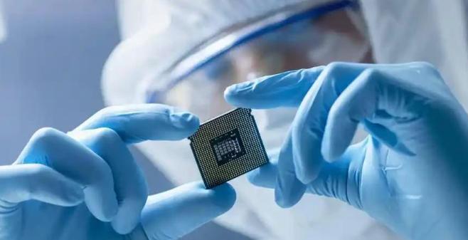 谷歌TurboQuant算法引发的存储股大跌，让不少半导体从业者焦虑不已，但这绝