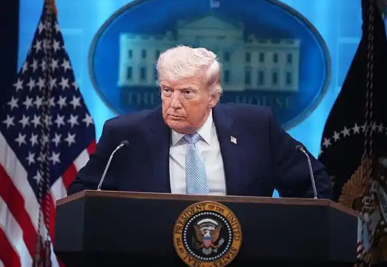 特朗普又下最后期限了。

他称，周三之前，伊朗必须达成协议，否则将重启对伊朗的轰