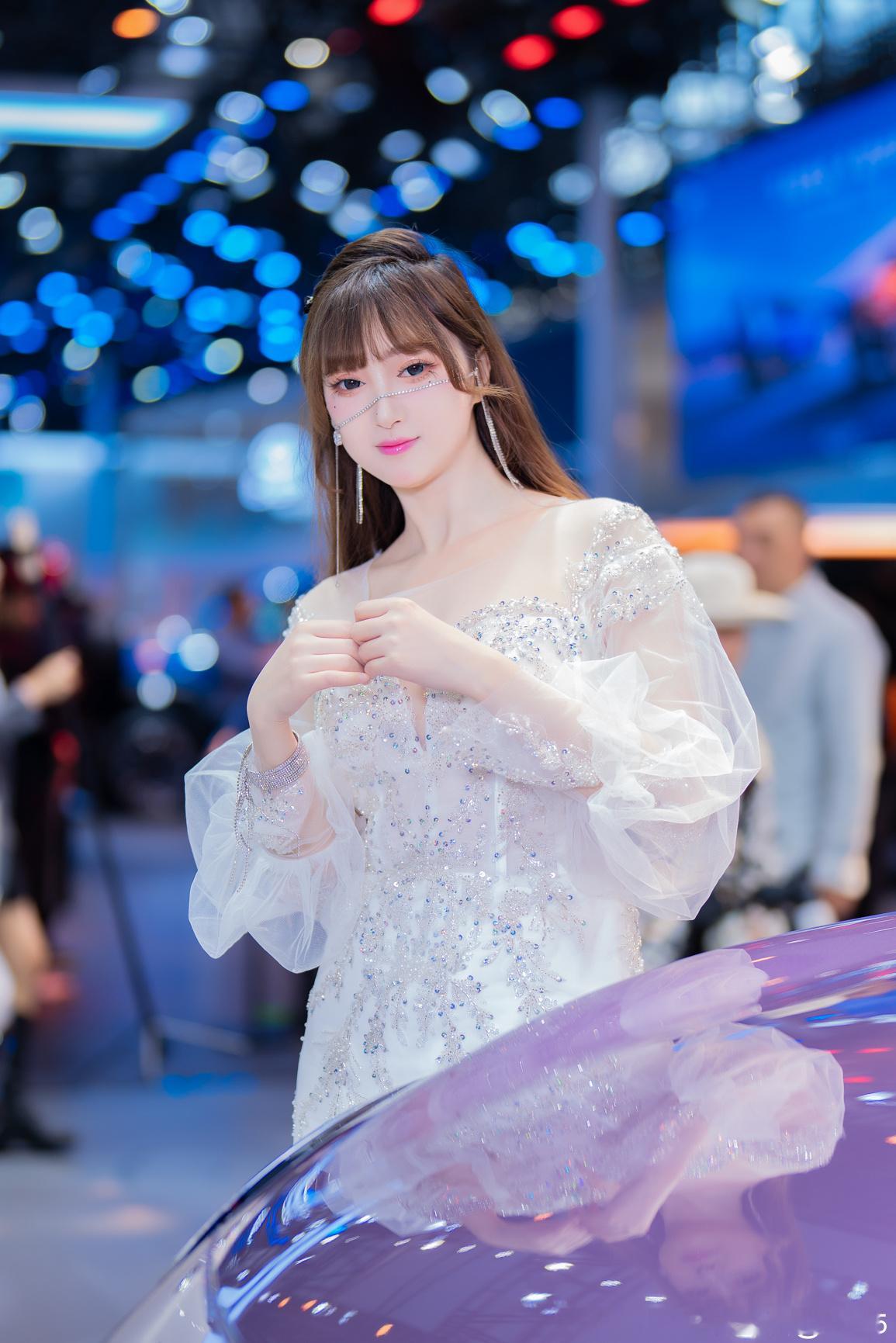 聆听猎人的车展日记聆听在广州国际车展猎人与车展 2025 广州国际车展想把图片带