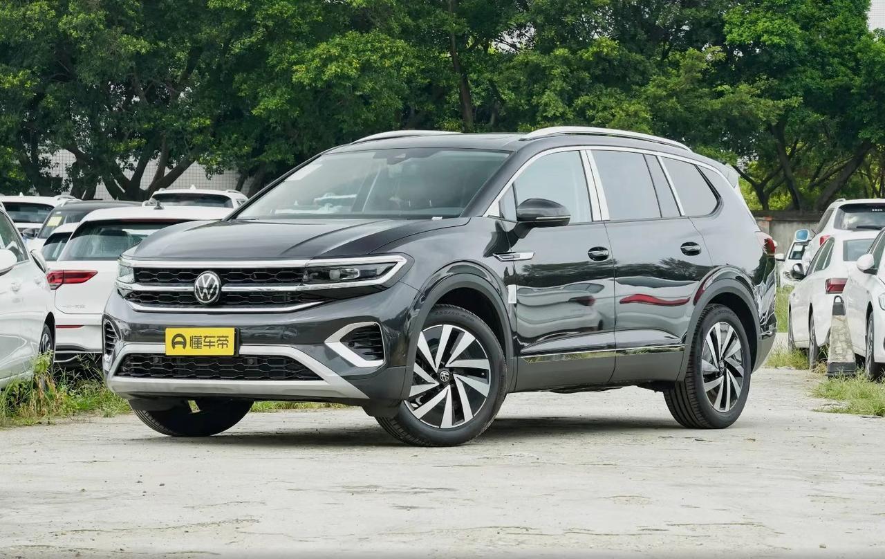 如果你正在考虑买一台二手大众揽境，恭喜你——空间大、坐着舒服、德系底盘扎实，确实