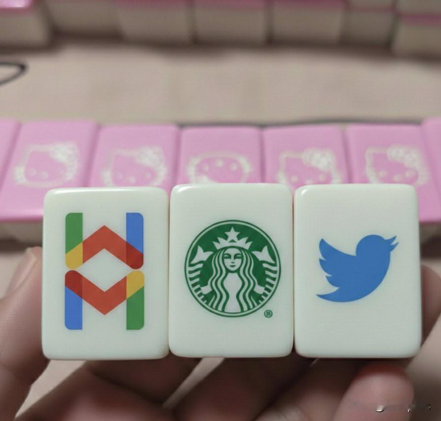 外国网友惊奇地发现中国麻将里的“八条”牌，酷似gmail的商标。外国网友戏称，可