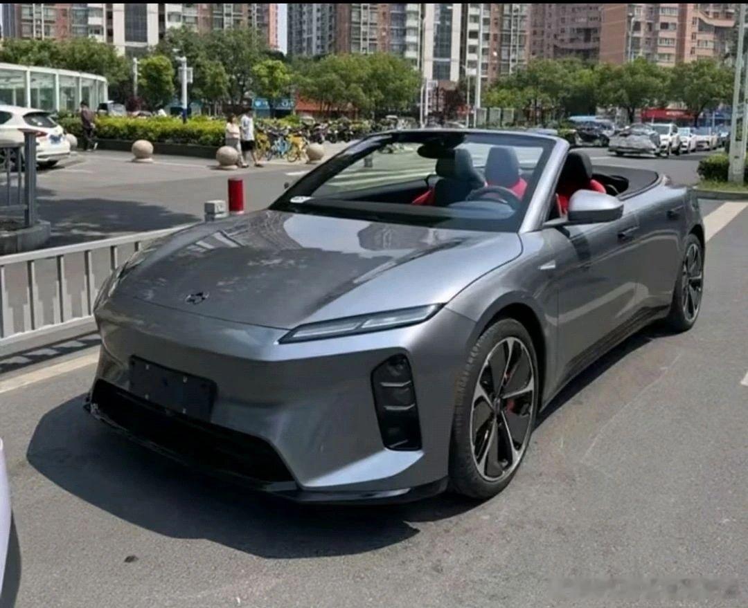 蔚来敞篷车。。。蔚来es6蔚来es6 ​​​