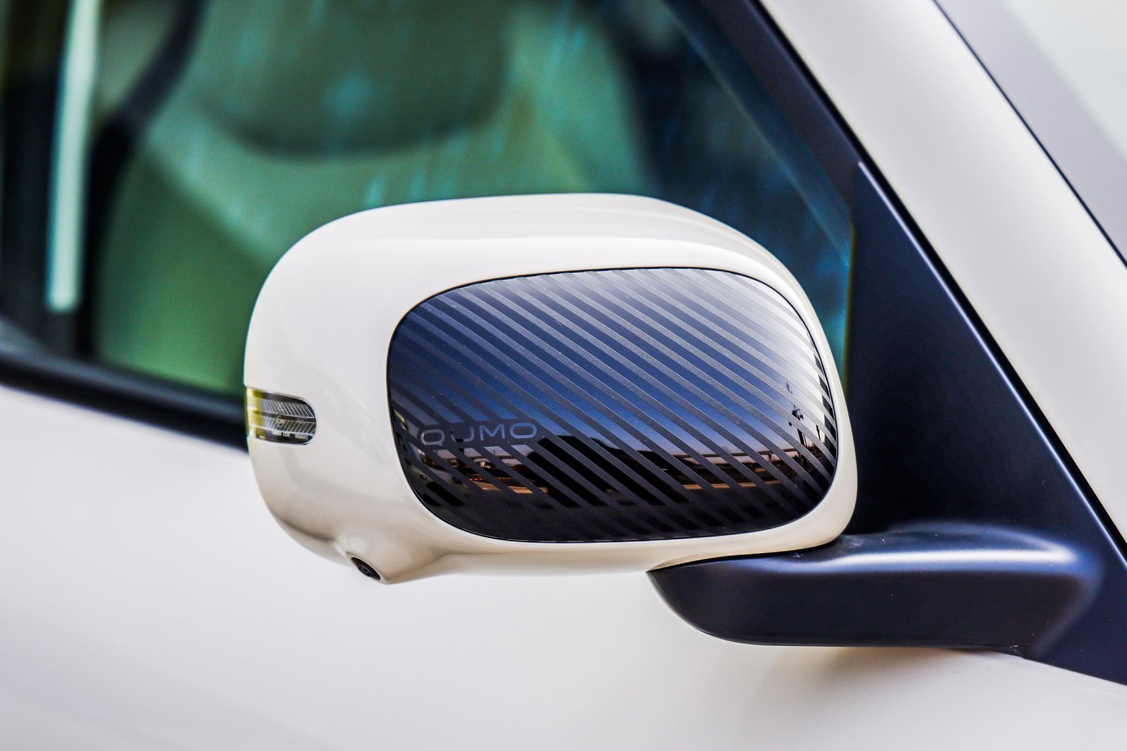 快乐出发 全新QQ3正式预售 QQ3预售了！2米7轴距塞进4米2车身，空间魔术师