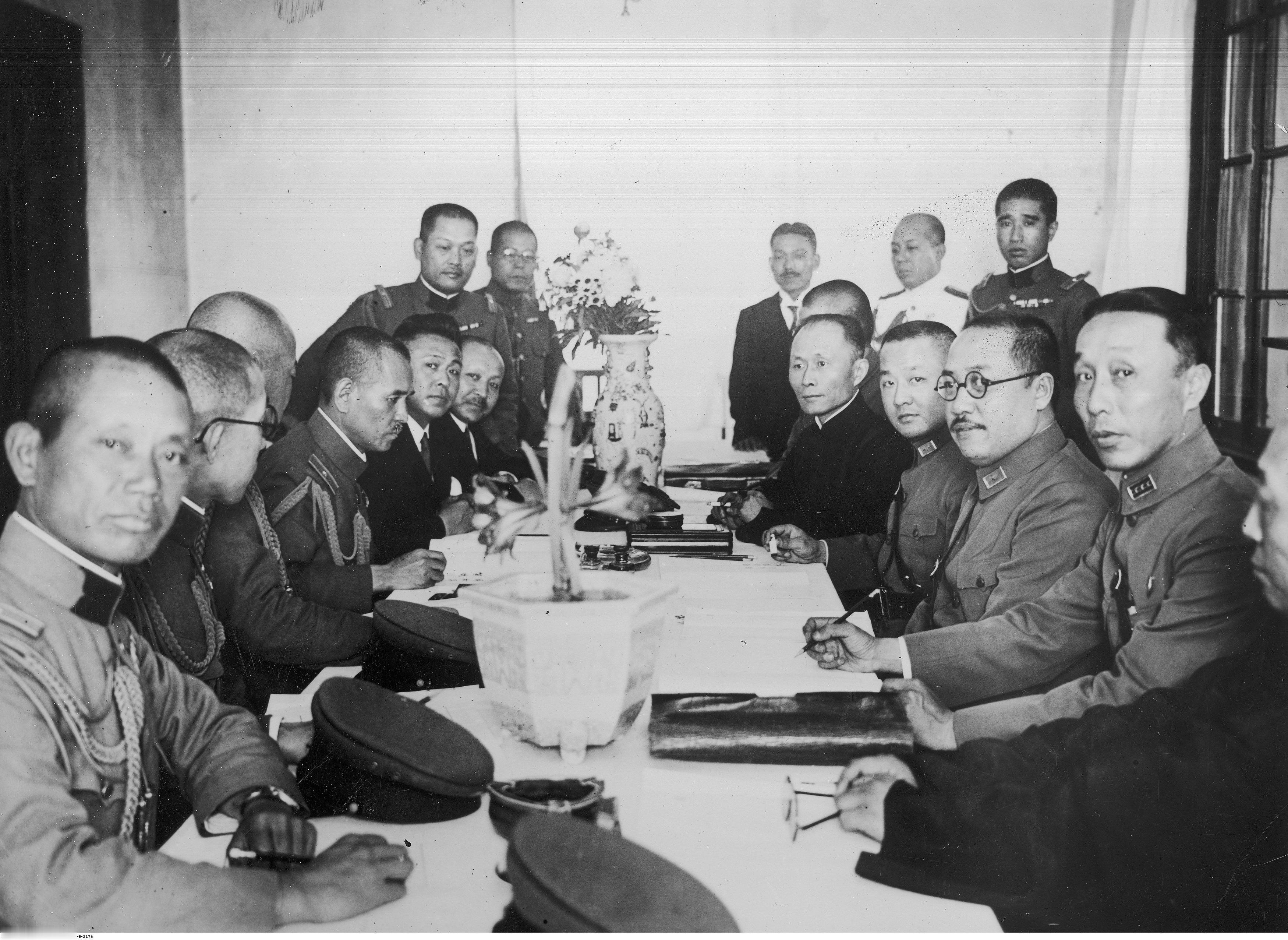 飞扬军事 1933年5月31日，南京国民政府与日本关东军在塘沽签署停战协定，长城