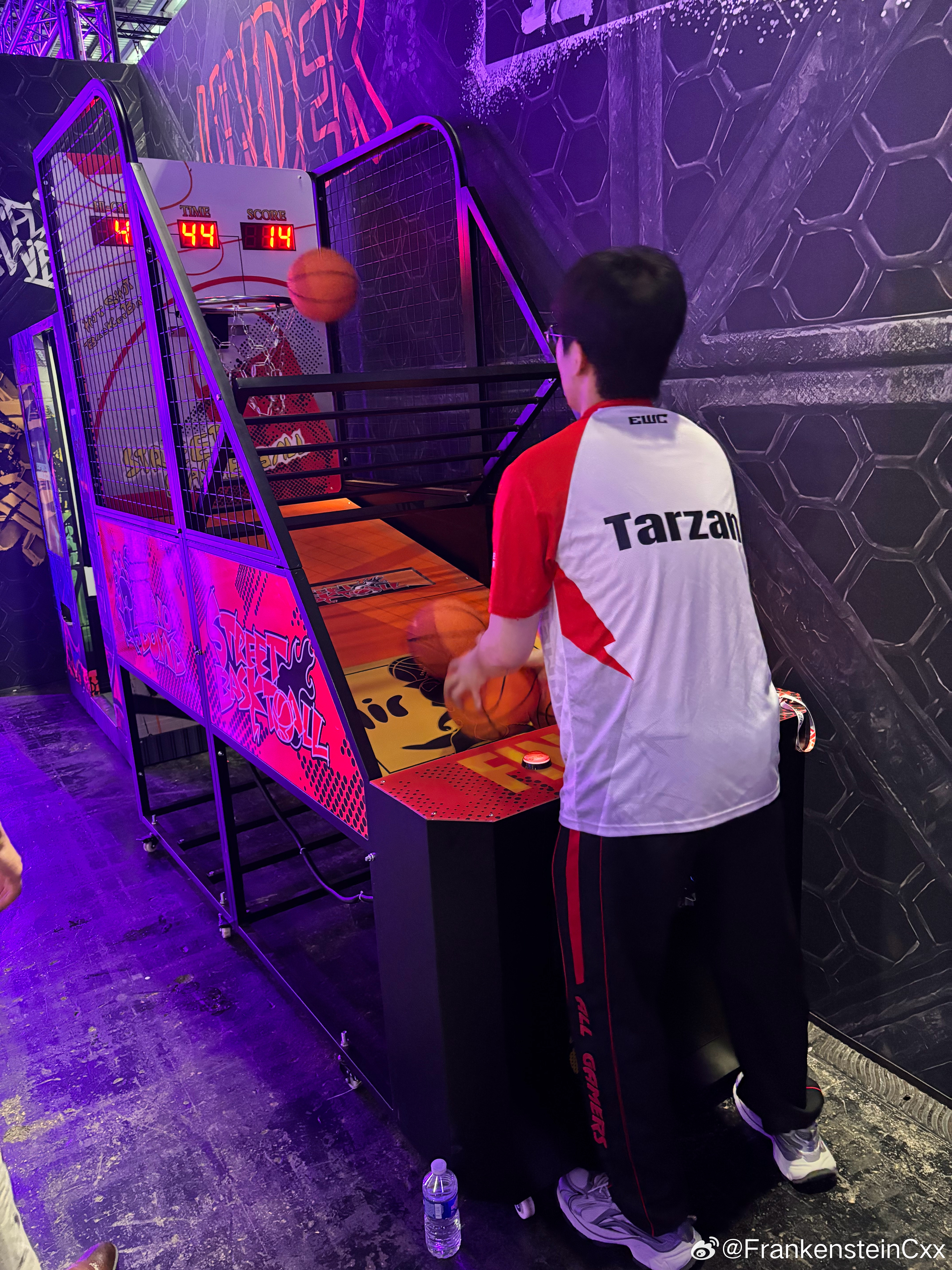 嗯，Tarzan也很强 
