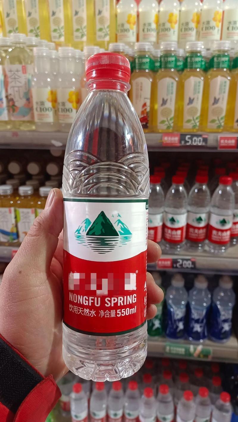 你不喝饮料是因为啥？

南阳的网友发现没有，今年超市的饮料可便宜不少？俺大姑姐前