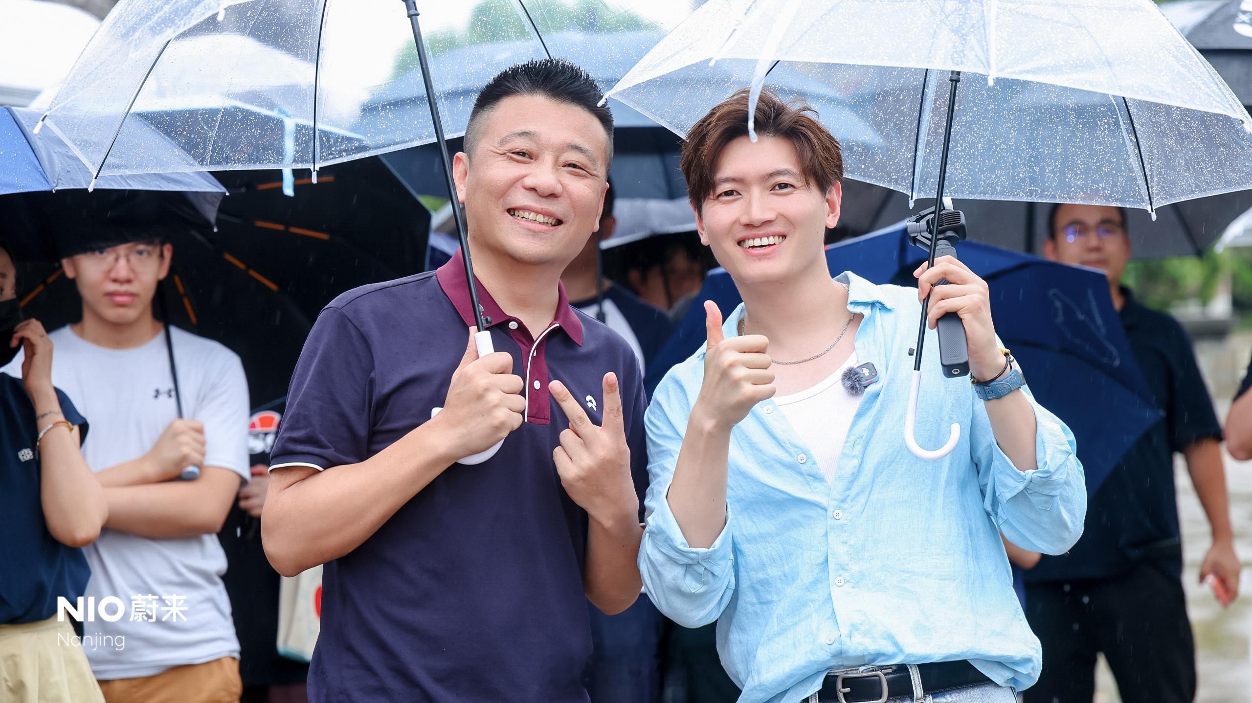南京首座蔚来第五代换电站上线仪式圆满结束，感谢大家风雨无阻，一起见证里程碑时刻！