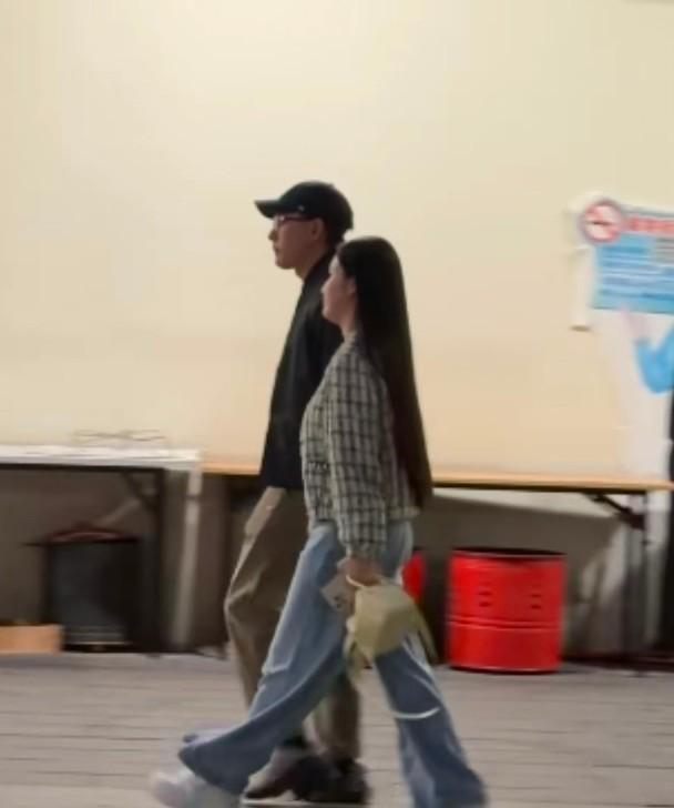 【On.cc】劉愷威傳拖新歡現身紅館　原來係大烏龍：唔係我嚟！藝人劉愷威與楊冪離