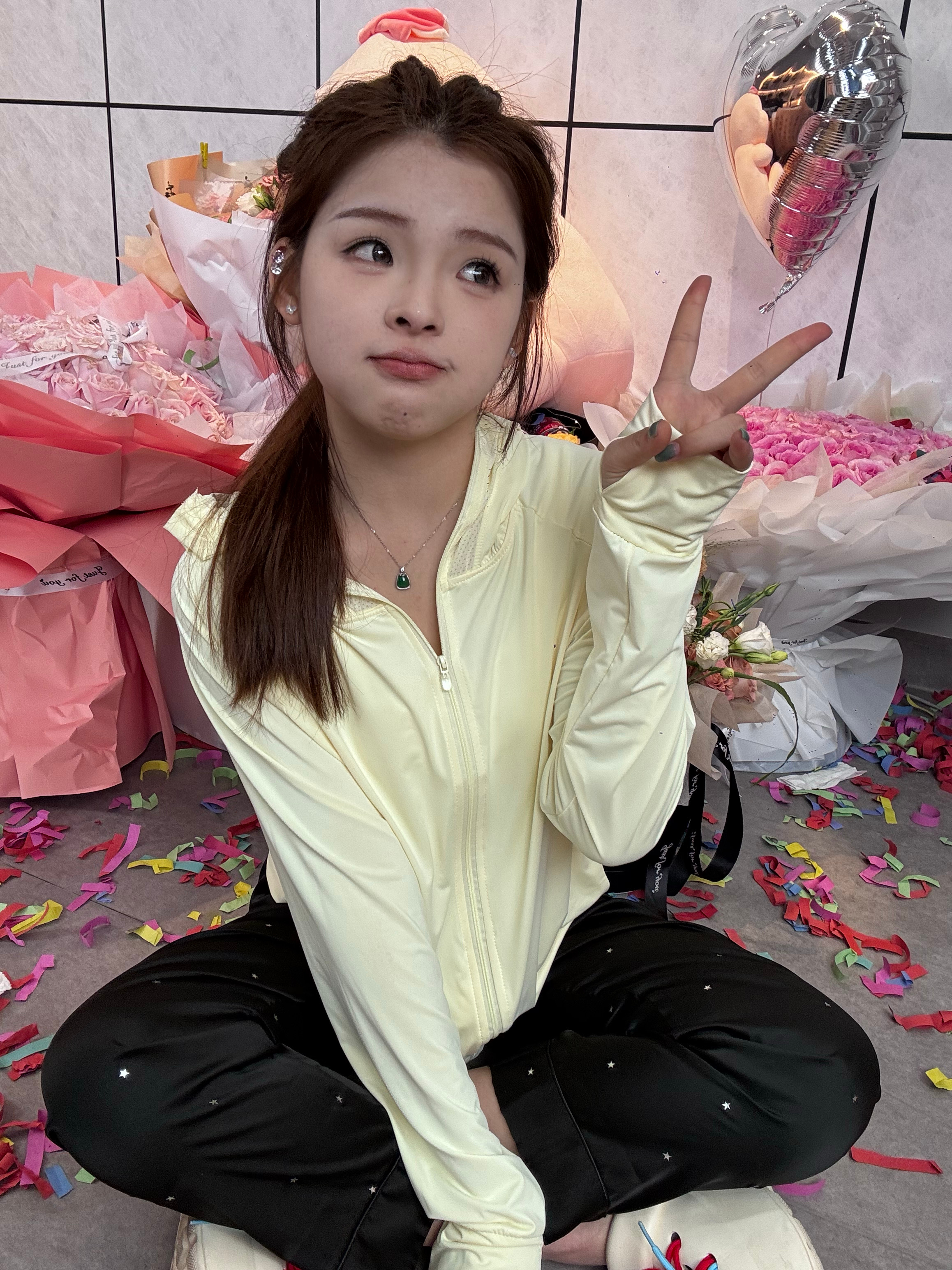 忙碌的一天结束了很充实很开心一直是有被好好爱着的小孩❤️ ​​​