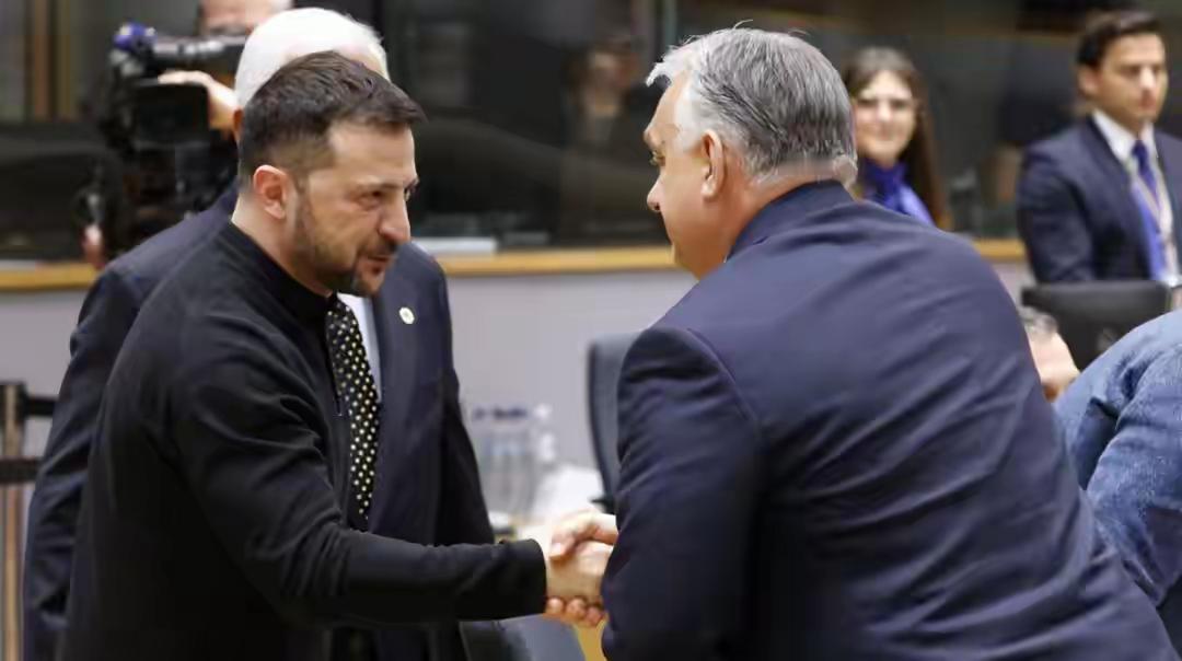 泽连斯基讽刺欧尔班肚子大，不考虑阻止俄坦克重返布达佩斯街头。

乌克兰总统泽连斯