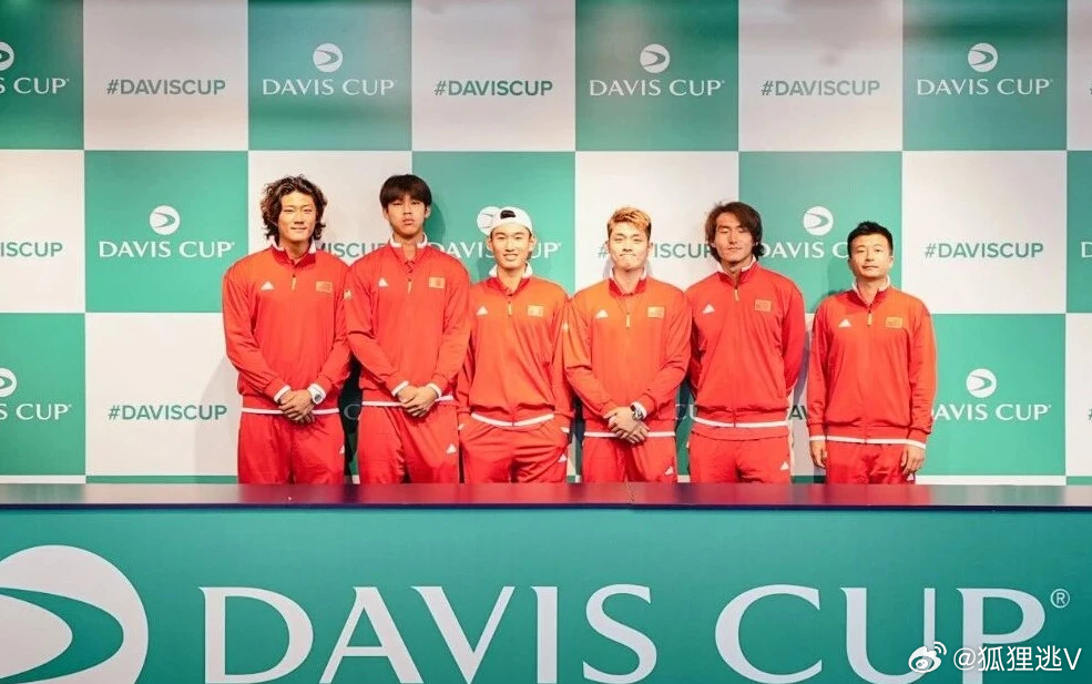 明天例行的星河湾一练也要泡汤了，上周五就因为阿尔卡拉斯vs兹维列夫 没练成。明天