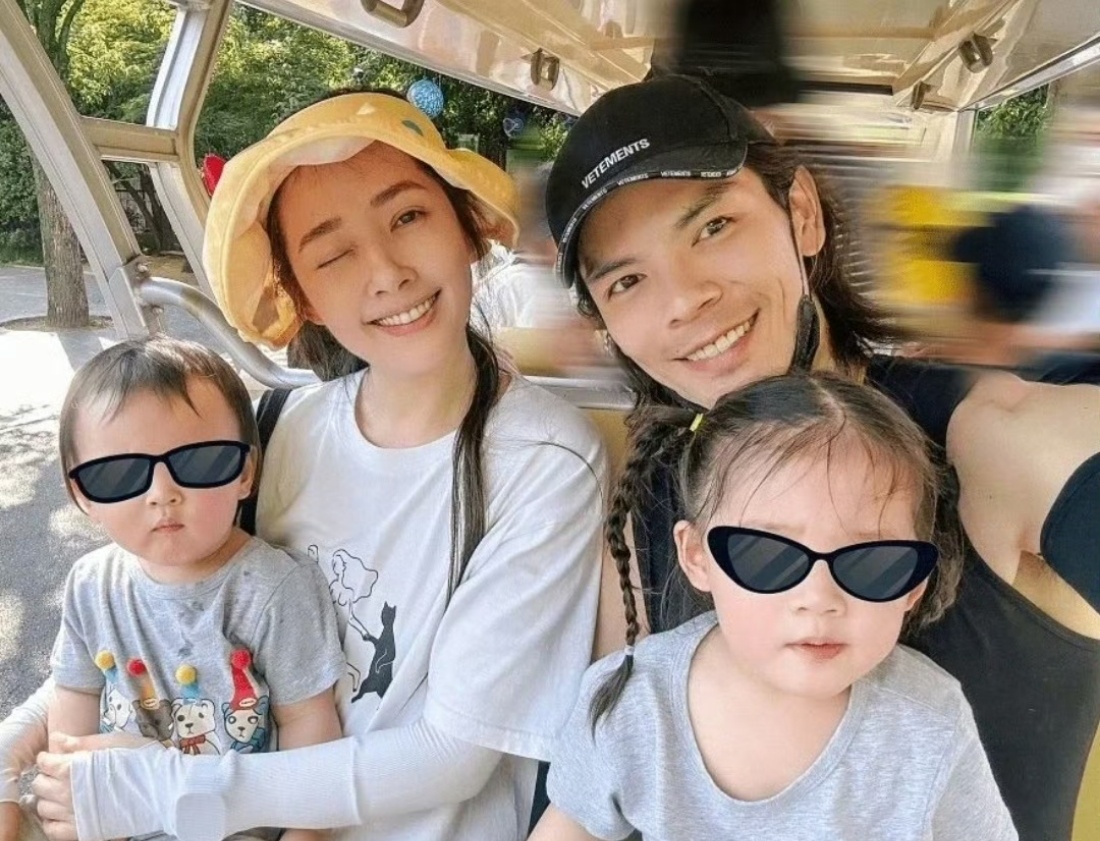 向太给孙子孙女买Labubu，感觉向太看见郭碧婷像是看见了年轻时候的自己，她在宠