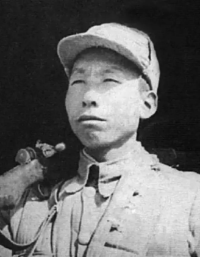 全班零伤亡歼敌123人，刘伯承看完战报追问：这个班长什么来头？


这话很快传到