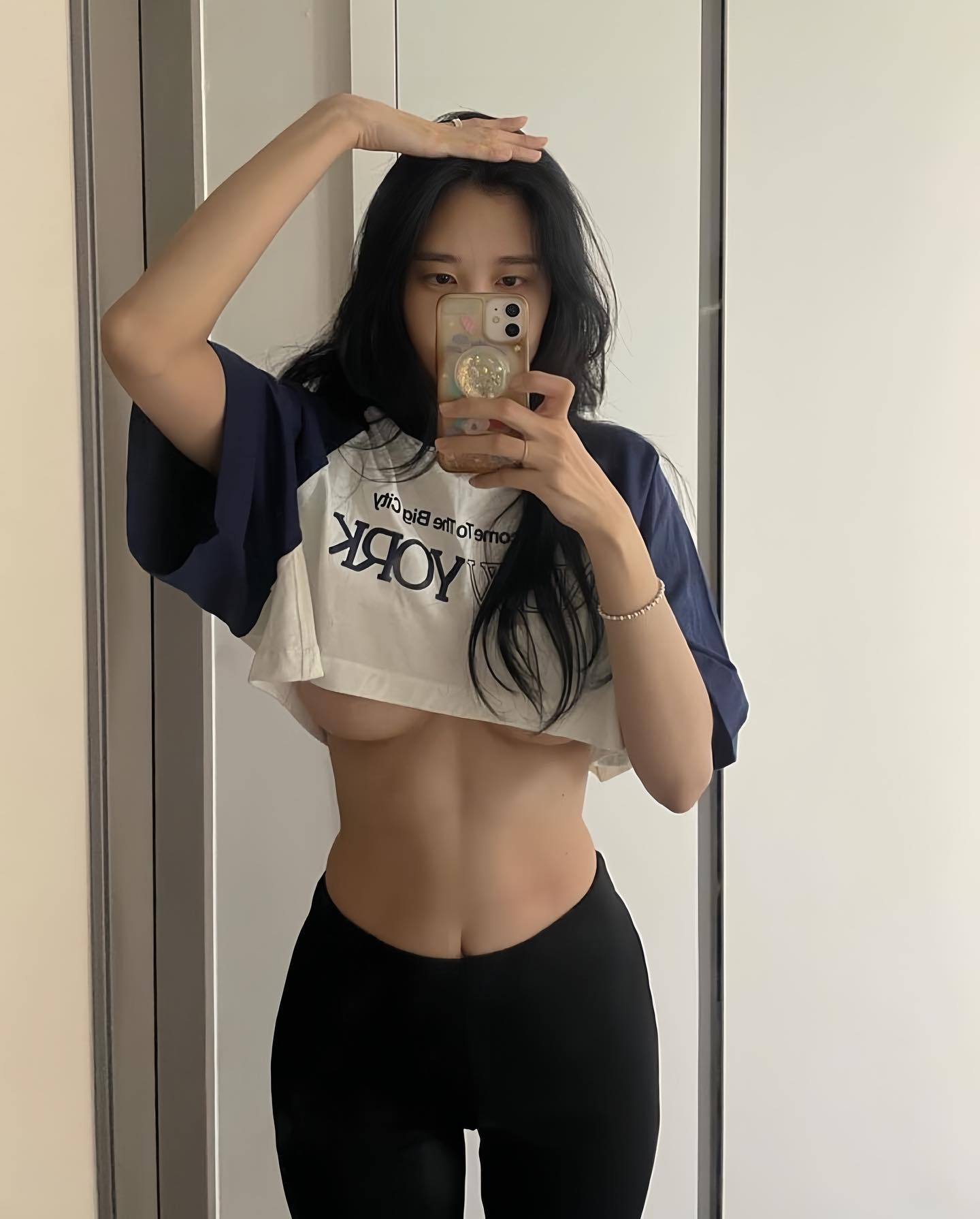 - ​​​