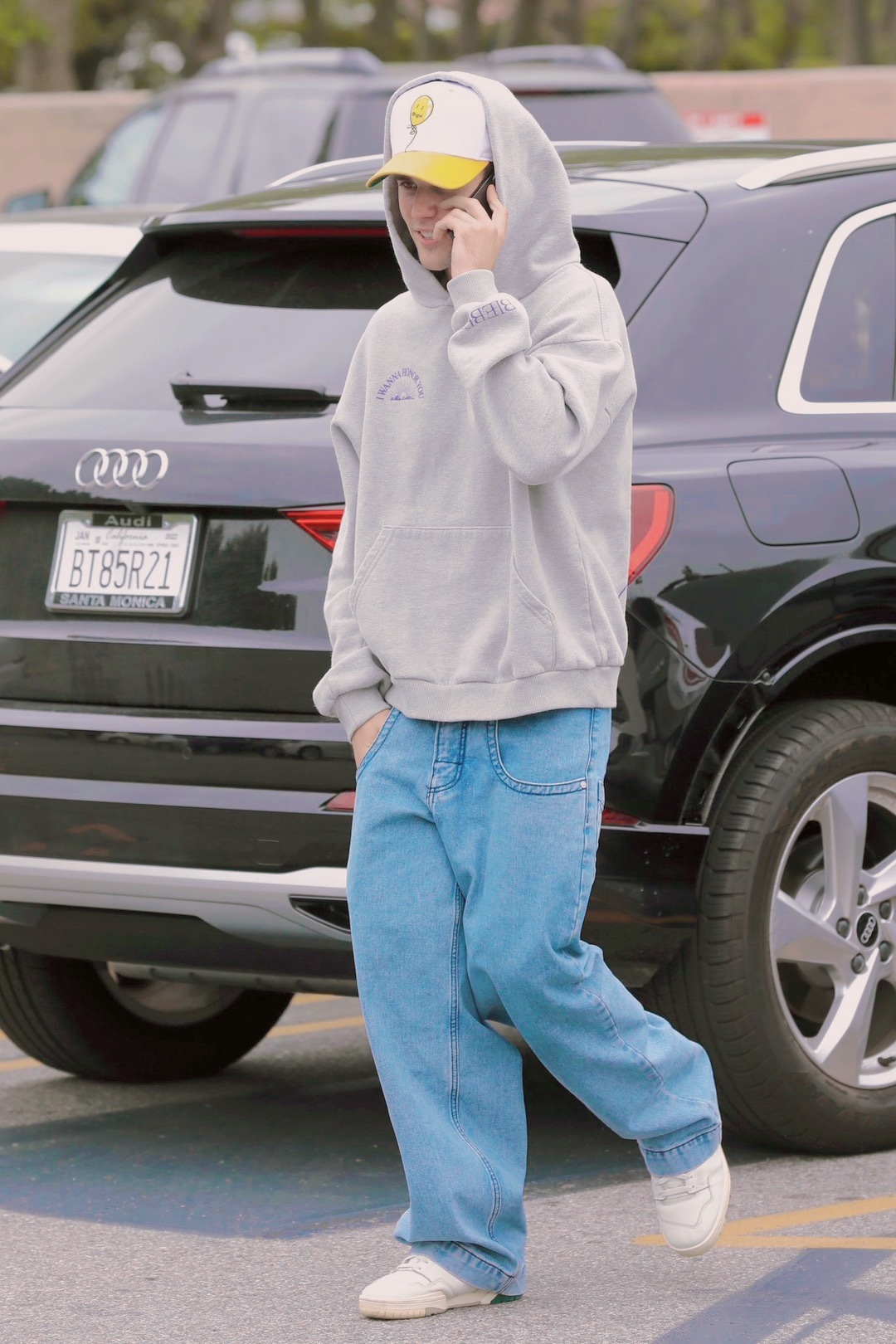 #JustinBieber[超话]# • #贾斯汀比伯# 有位兄弟他終於現身了?