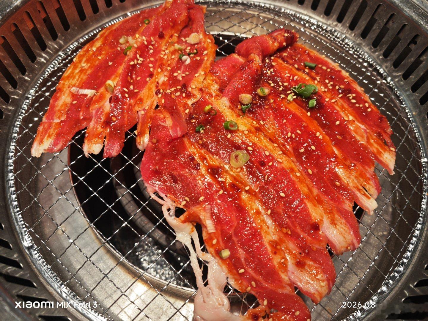 第一次吃韩国大餐，高潮是火鸡面。 