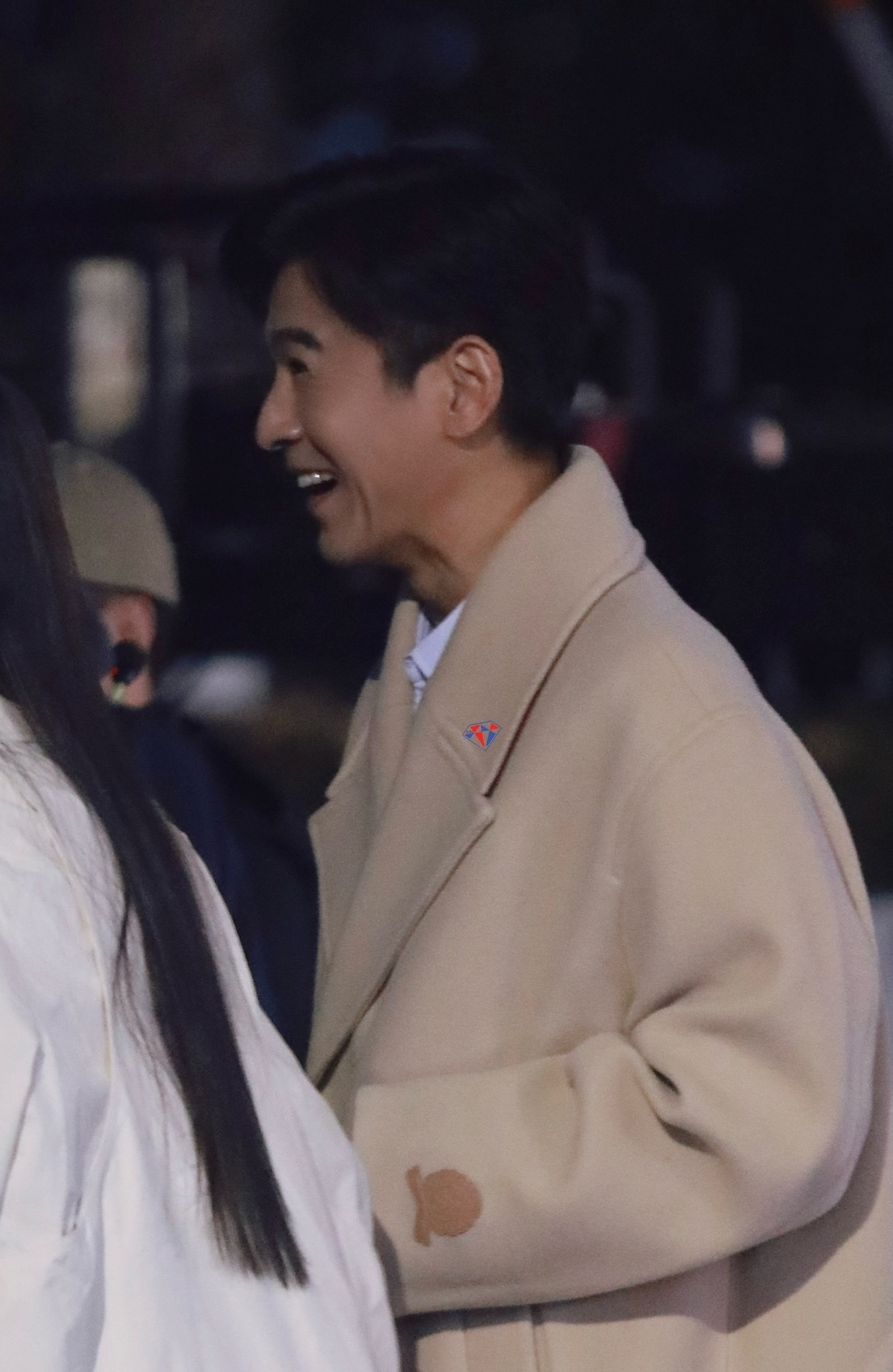 乔振宇  立秋了，发一组狄总片场花絮乔振宇美人余乔振宇狄立人