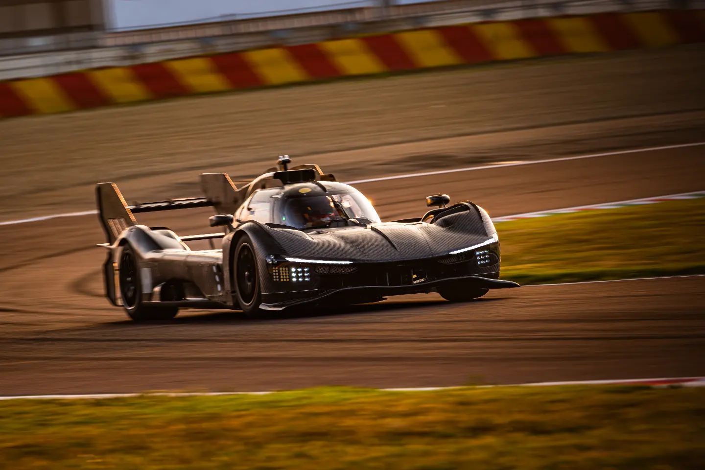 裸碳法拉利499P试车中…#WEC# ​​​
