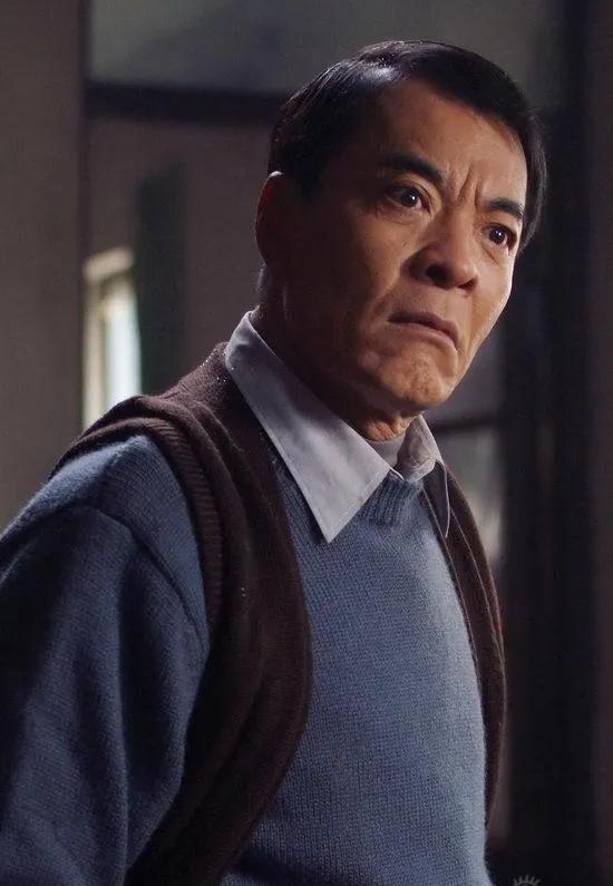 演员，刘威说，在拍《幸福到万家》的时候，赵丽颖是一个非常认真的演员，有些年轻演员