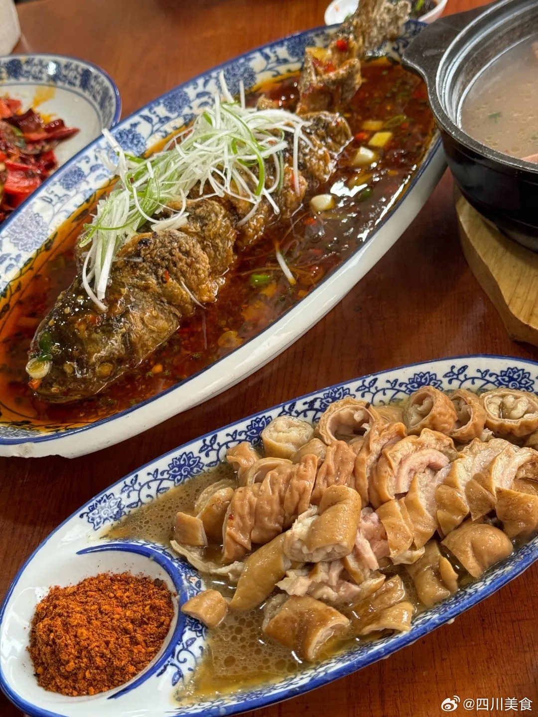 大家喜不喜欢吃这种卤肥肠？跟那种干瘪的肥肠不一样，保留了中间层，有点肥肥糯糯的口