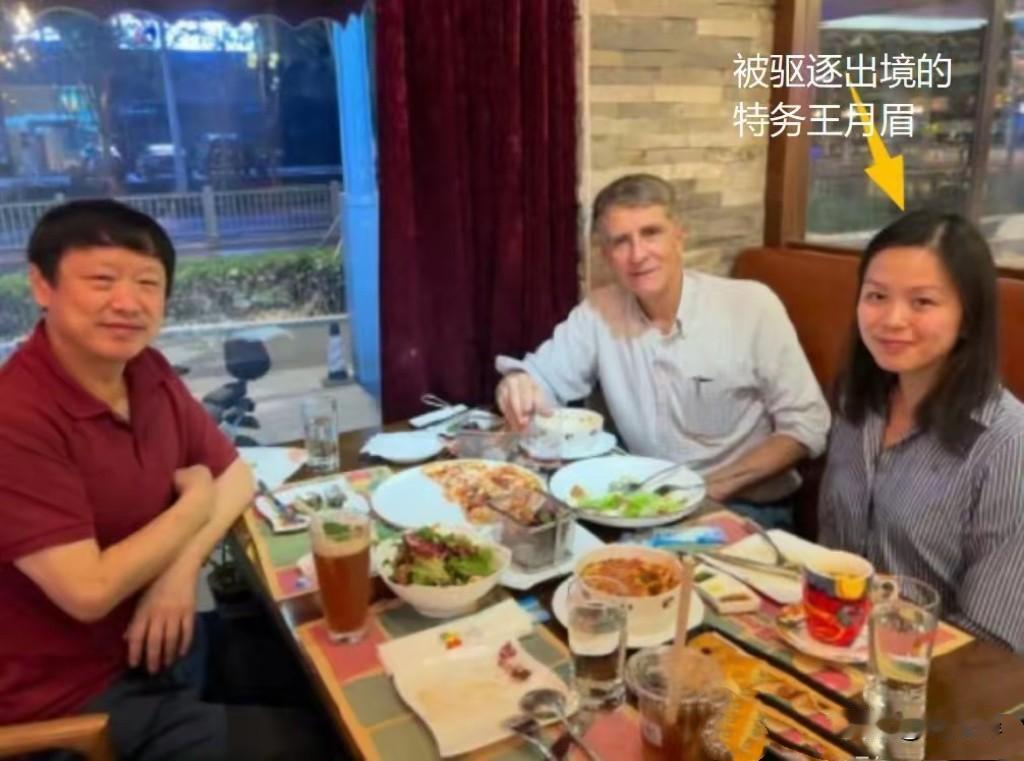 老胡为何挺喜欢《抓特务》？这其中的奥秘是什么？
他曾经“力挺”，披着记者外衣、干