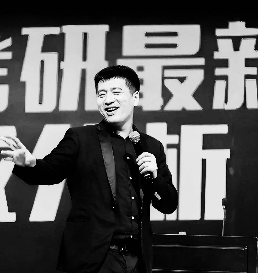 张雪峰去世，很多人把原因归咎于他跑马拉松。跑步当然有其中的因素，可能是诱因，但绝