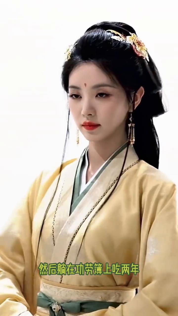 笑死，现在的造型师真是够敷衍的，自己抄自己已经成常态了。方思哲是这样的，出一个精