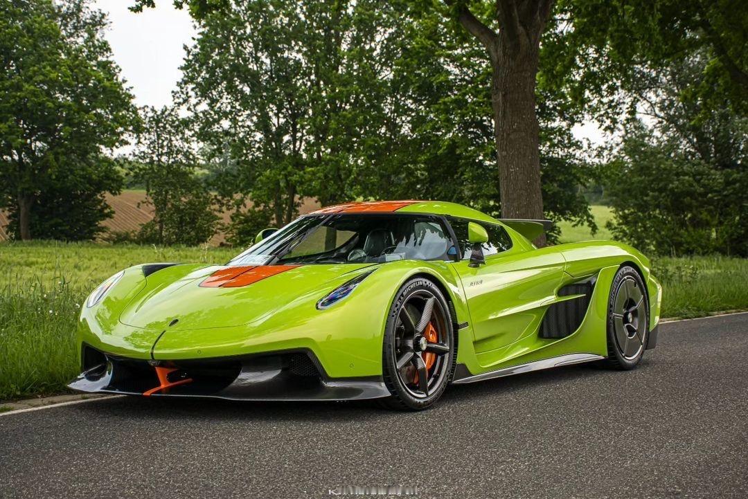 koenigsegg Jesko Absolut #7373 ​​​