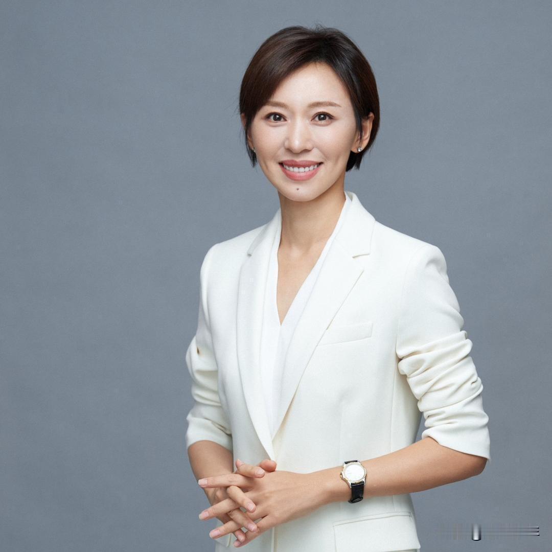 欧阳夏丹关注了我:天大的喜事——

今天，老夫喜出望外，幸甚至哉，文以抒怀。世事