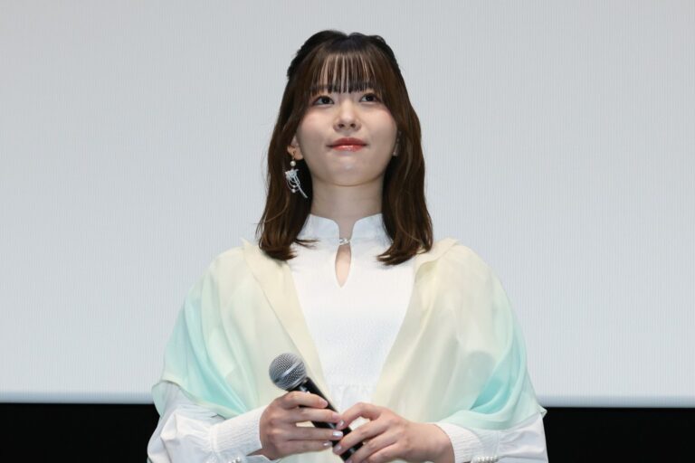 石见舞菜香