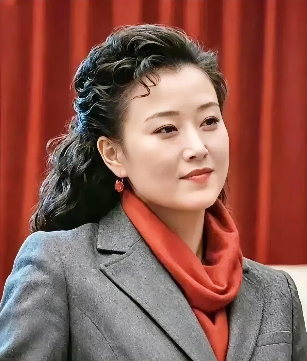宋祖英才是真正拎得清的女人，她和罗浩相守13年丁克，却在39岁高龄生子！

长久