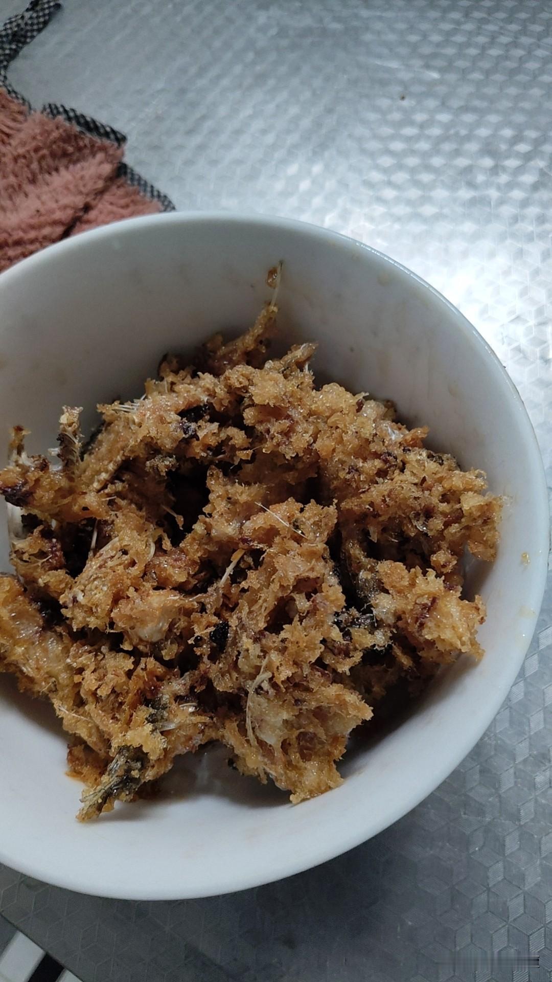 不知道呢，从齐达内顶人罚下就没看过足球了，那一刻，足球死了[捂脸]