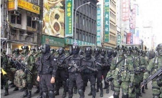 不少人聊到两岸统一登陆行动时，第一时间只会清点双方战机、舰艇、导弹、兵员数字，单