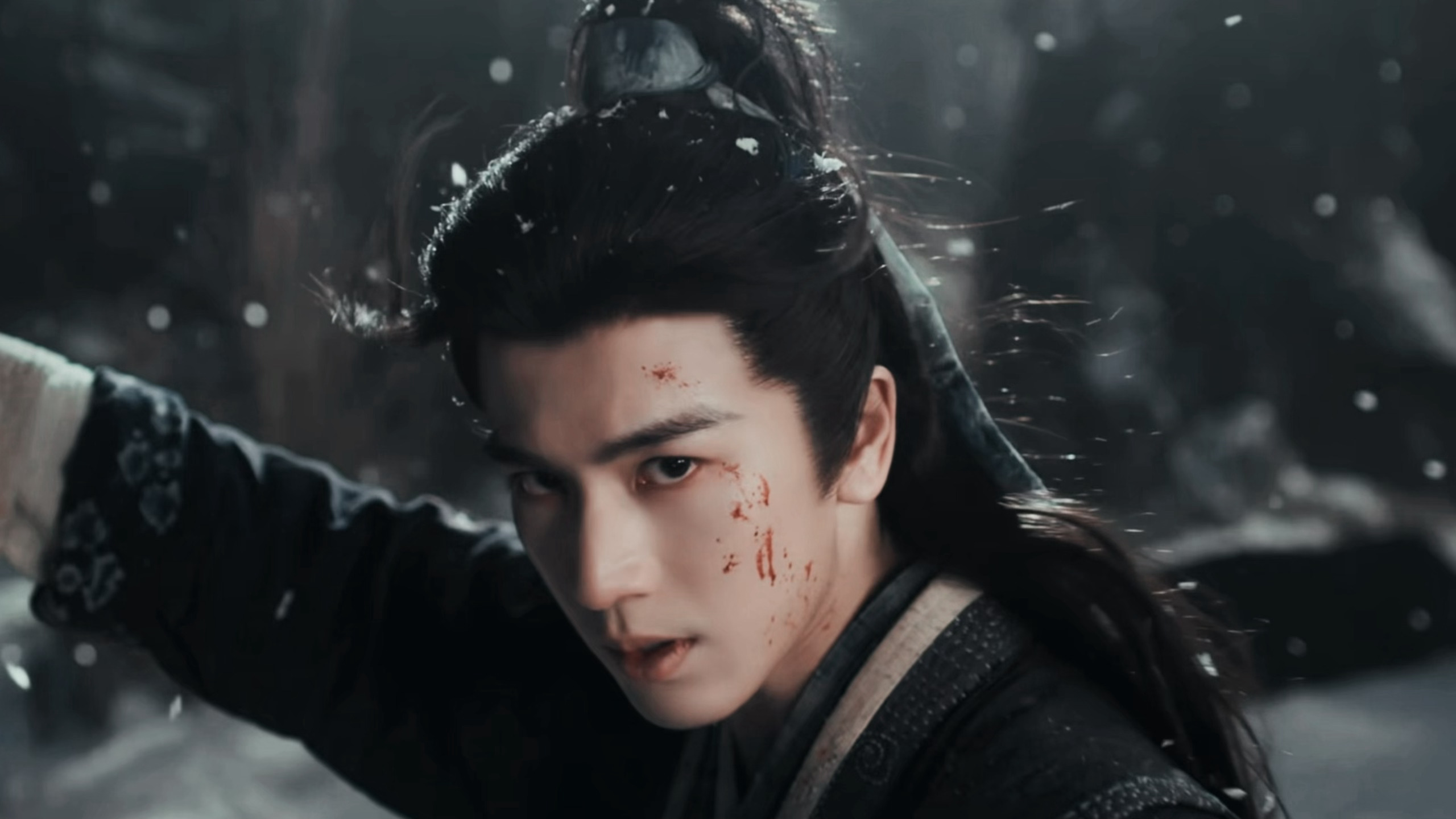 你的意思是残血状态也能开大成这样吗。。。 