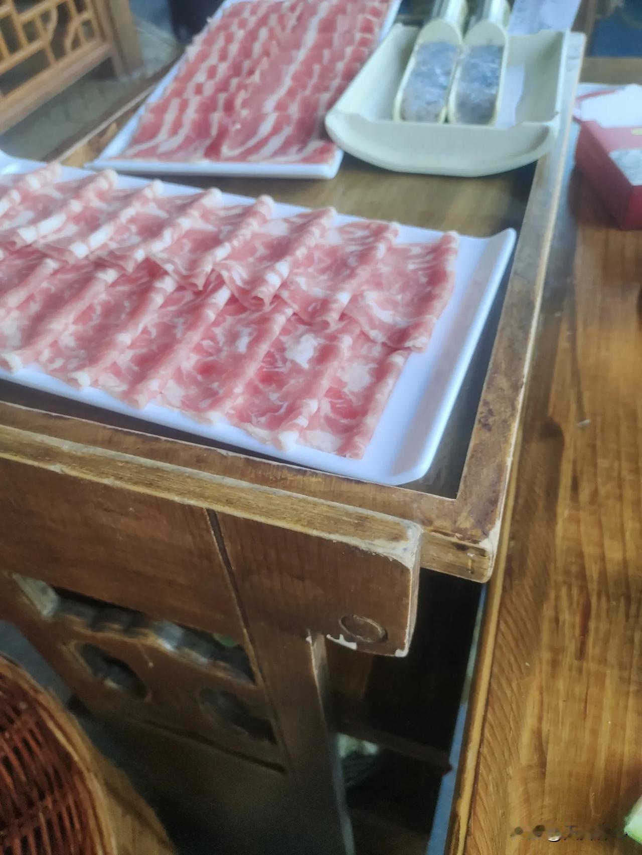 在临沂的蜀大侠里吃火锅，暑假带娃真开心！