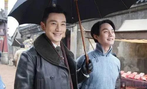 真是对不住了，不喜欢黄晓明，也不喜欢冯绍峰，更不喜欢刘恺威，还是更喜欢罗晋一点。