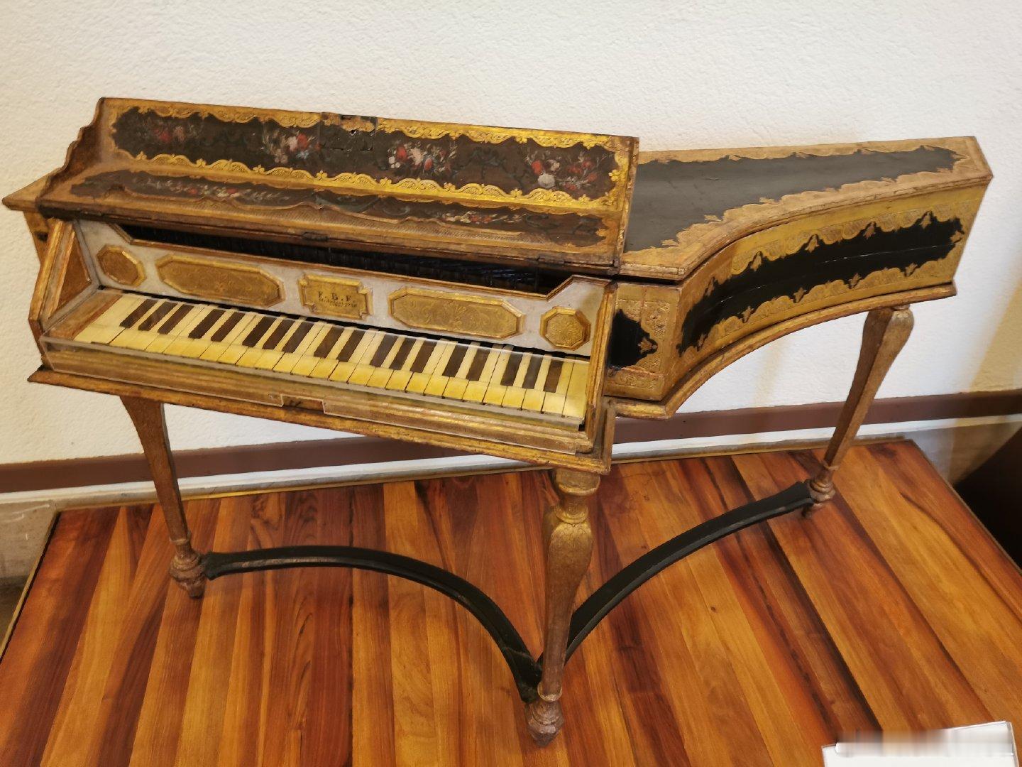 历史知识 2026米兰冬奥 今年冬奥会举办地米兰作为意大利千年古都，历来保存了大